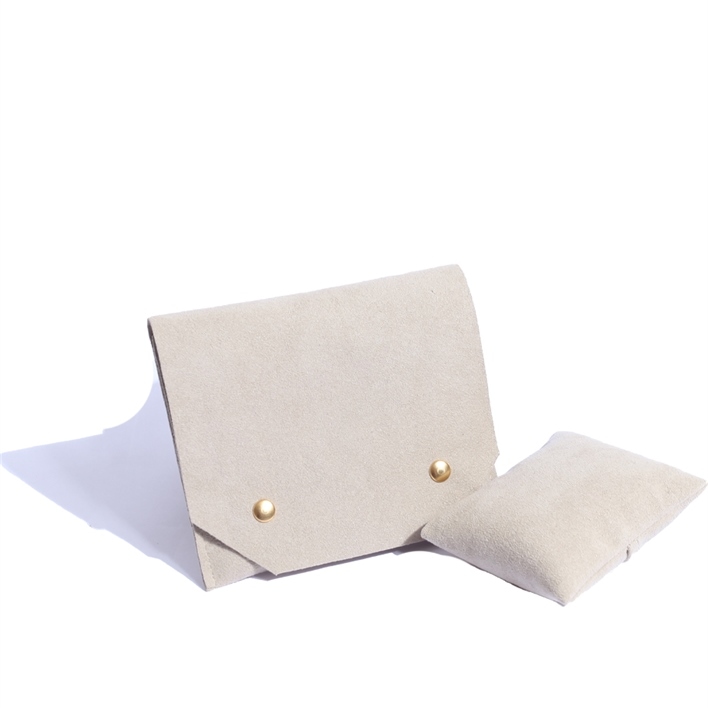 Jewelry pouches - 48