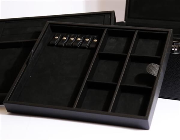 custom-jewelry-display-case