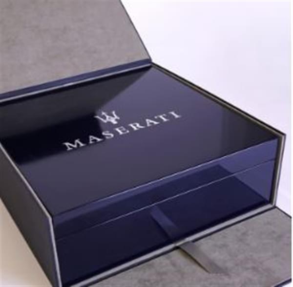 customized jewelry packaging for maserati