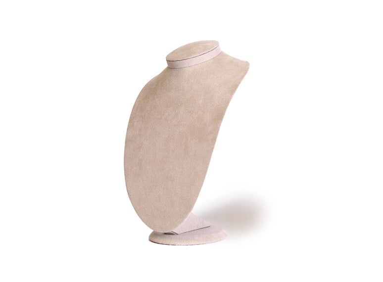 Cuore Neck necklace display