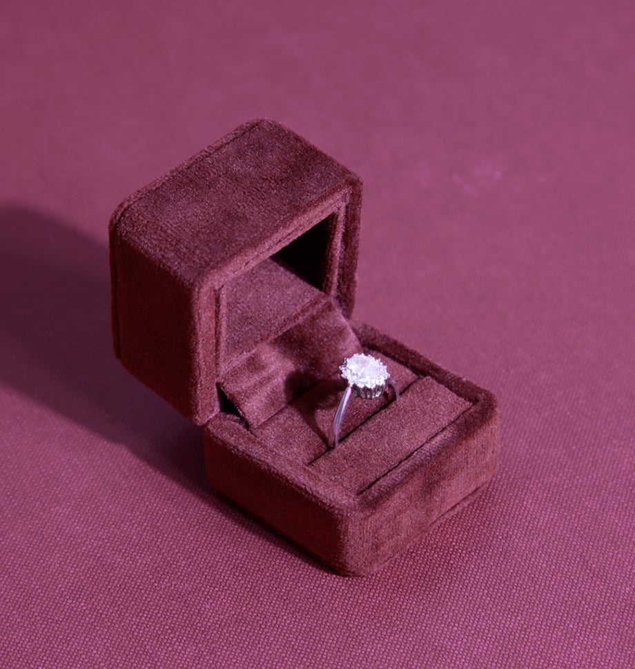 28.i30784-k3zeyTT-w708-h708-f1-l1-n1-c0-q99-r1