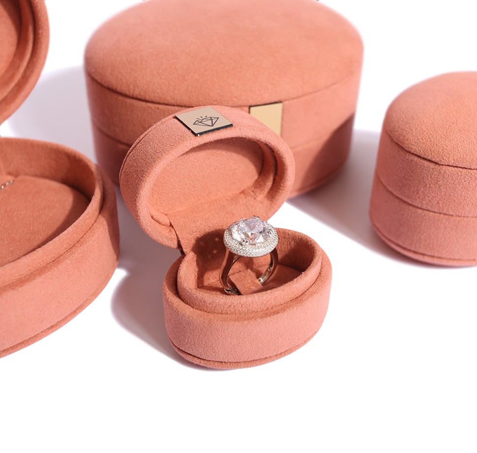 28.i30784-k3zeyTT-w708-h708-f1-l1-n1-c0-q99-r1