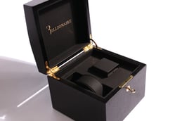 billionaire_300x200
