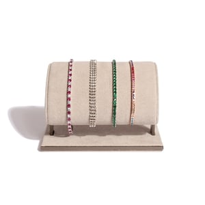Jewelry displays for bracelets