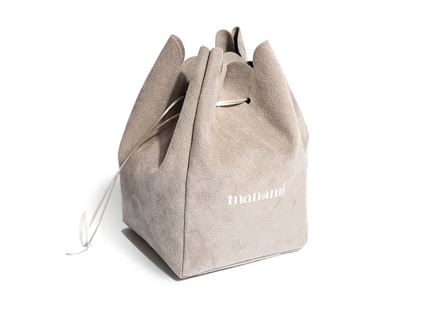Pochette Carol, packaging cosmetici di lusso in tessuto pregiato