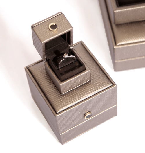 Luxury fashion packaging