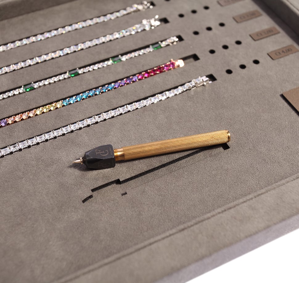 28.i30784-k3zeyTT-w708-h708-f1-l1-n1-c0-q99-r1